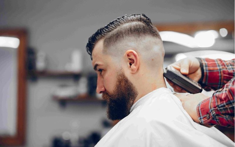 Trend Potong Rambut Pria 2025 & Produk Styling Kahf yang Bikin Tampil On Point
